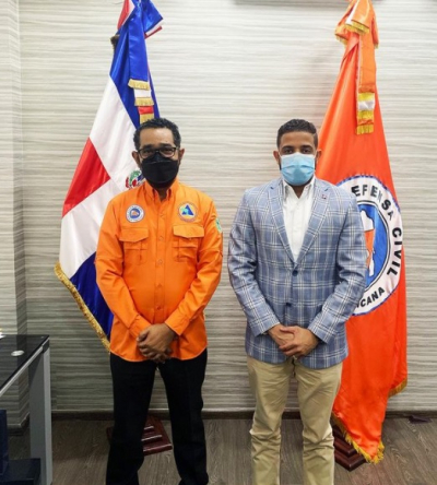 Administrador General realiz&oacute; visita de cortes&iacute;a al Lic. Juan Salas Rosario, Director General de la Defensa Civil