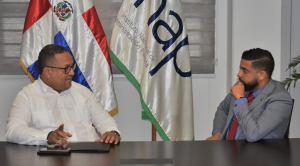 El director general del Instituto Nacional de Administraci&oacute;n P&uacute;blica (INAP), Cristian S&aacute;nchez Reyes; recibi&oacute; al administrador general de la Caja de Ahorros para Obreros y Monte de Piedad, Welinton Grull&oacute;n Mercedes