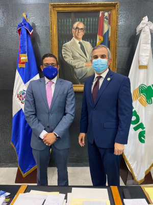 Administrador general Welinton Grull&oacute;n Mercedes, se reuni&oacute; con el Ing. Iv&aacute;n Jos&eacute; Hern&aacute;ndez Guzm&aacute;n, director ejecutivo del Instituto nacional de estabilizaci&oacute;n de precios (Inespre).