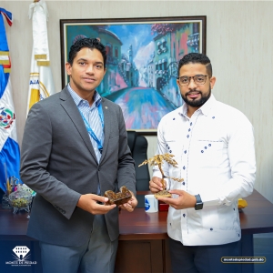 EL Lic. Welinton Grull&oacute;n Mercedes se re&uacute;ne con el Sr. Zoilo Garcia, Encargado administrativo de la direcci&oacute;n de Operaciones de Progresando con Solidaridad